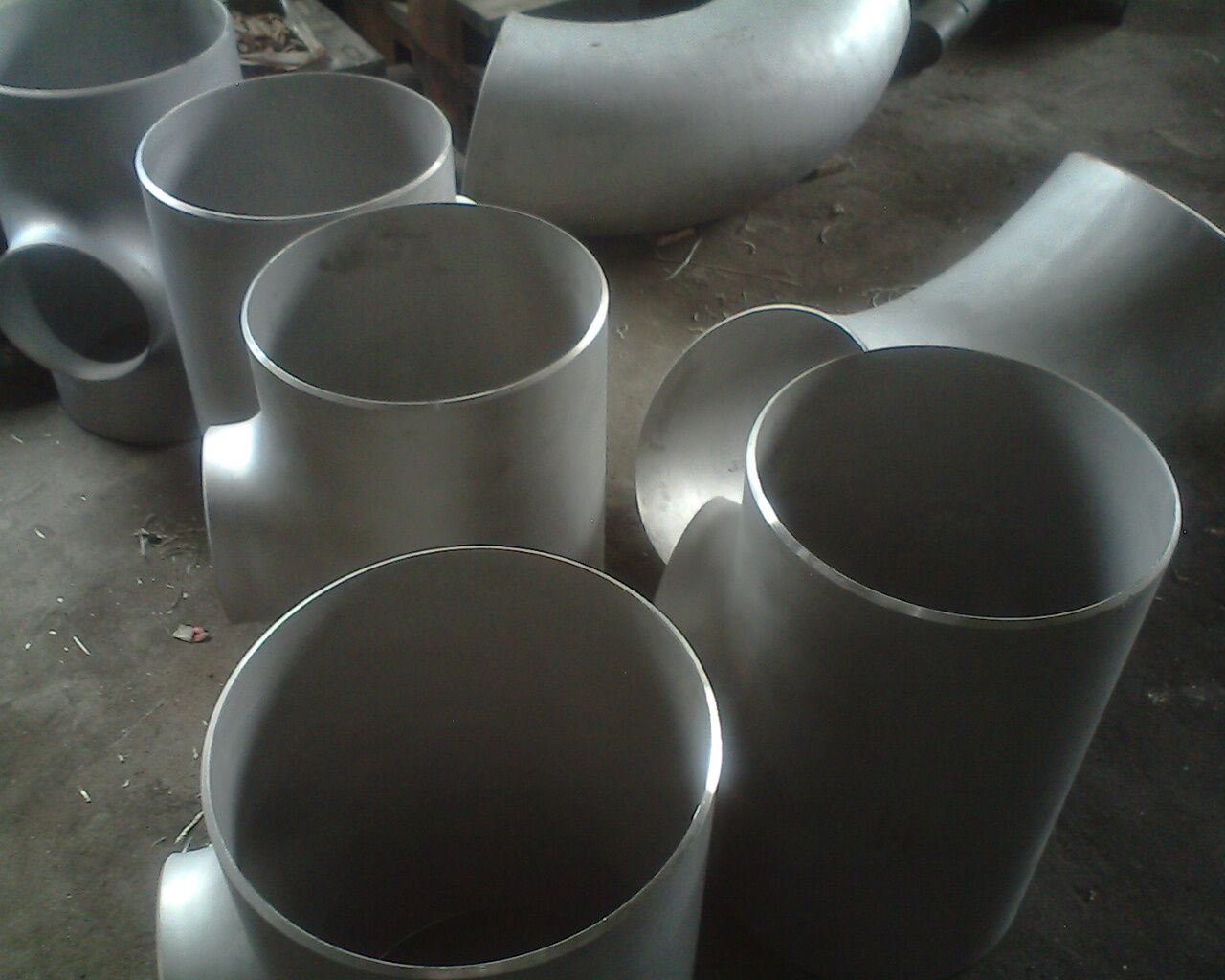 stainless steel tee